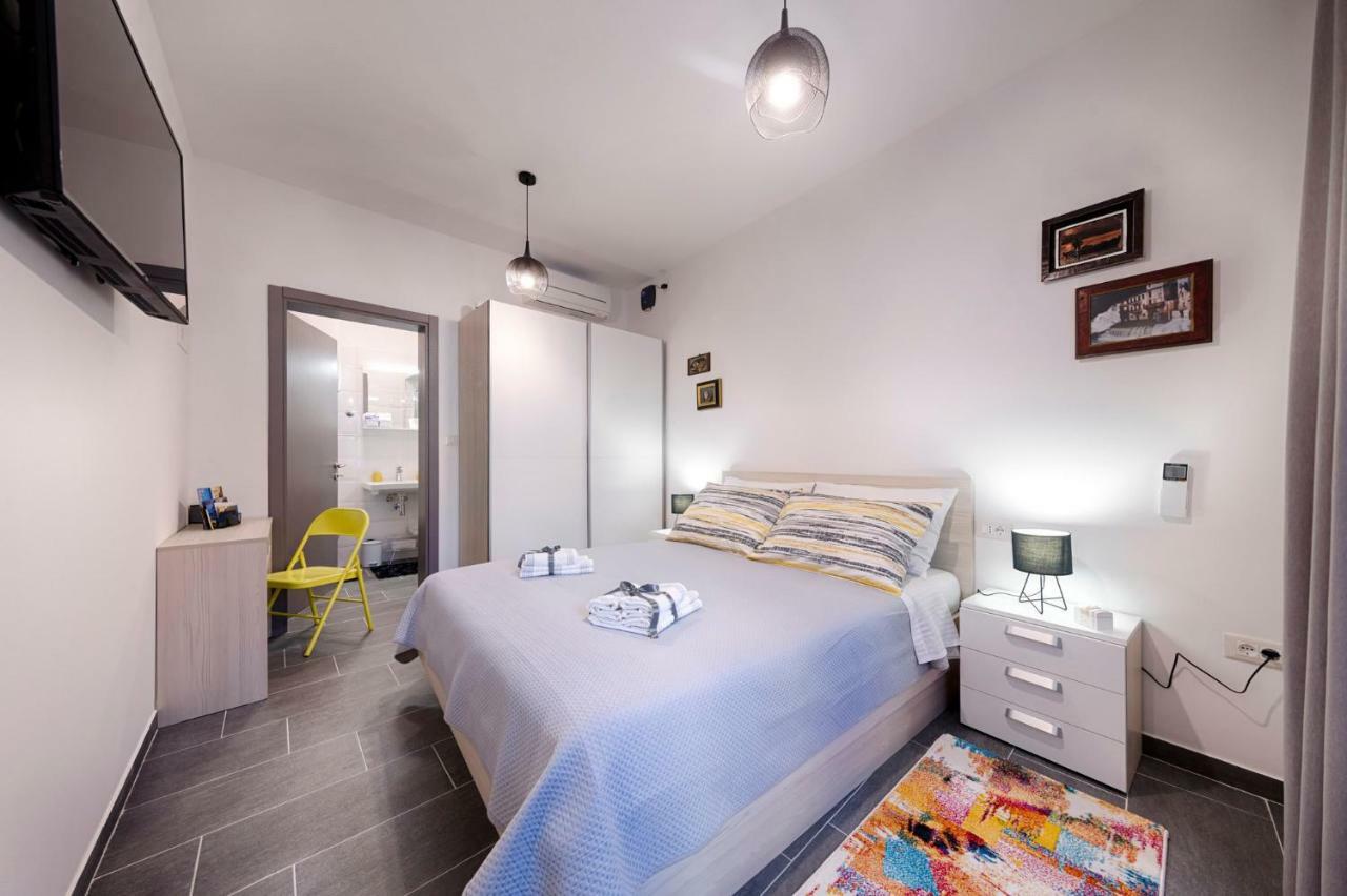 En Suite Room Demaria Komiža Exteriér fotografie